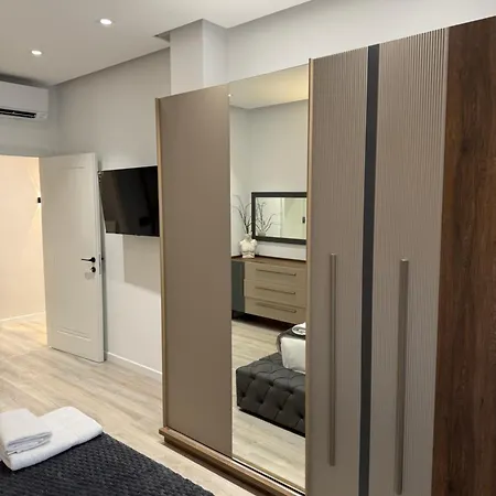 Teds Luxury * Tirana